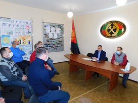 Активисты ровеньковского профсоюза угольщиков обсудили этапы реализации Программы-2024