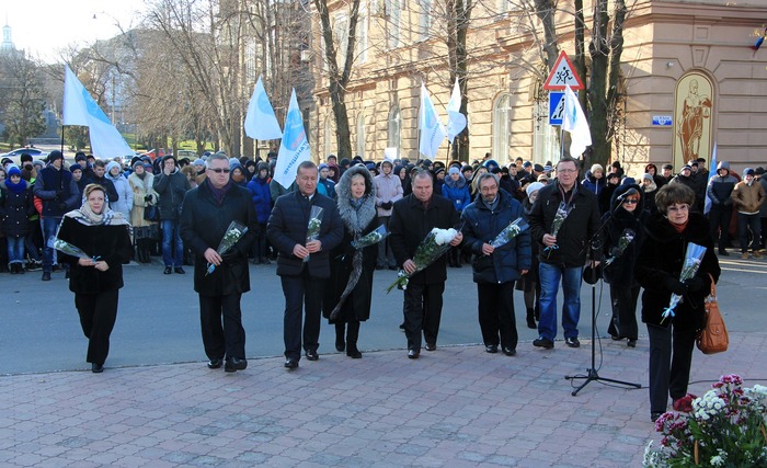 Митинг, посвященный 215-й годовщине со дня рождения Владимира Даля, Луганск, 22 ноября 2016 года