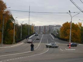 Движение транспорта по путепроводу в районе парка 1 Мая в Луганске возобновилось - мэрия