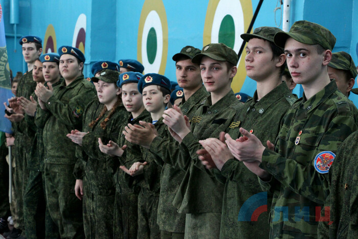 Смотр строя и песни среди военно-патриотических отрядов, Свердловск, 16 февраля 2018 года