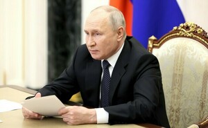 Путин: воссоединение Донбасса с РФ было долгожданным и подлинно народным решением