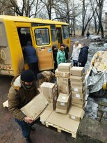 Более 2,1 тыс. жителей Золотого и Катериновки получат гумпомощь от Госрезерва ЛНР