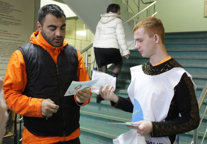 Акция проекта "Волонтер" ОД "Мир Луганщине" ко Всемирному дню борьбы с туберкулезом, Луганск, 24 марта 2016 года