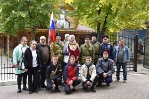 Казачий праздник "Матушка Богородица, укрой нас своим Покровом" прошел в Станице Луганской