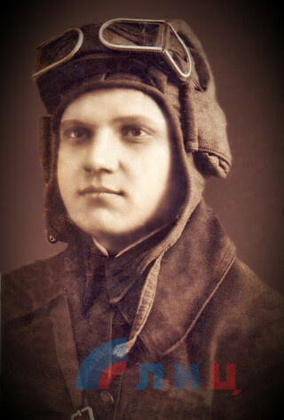Жуков Владимир Николаевич (1920-1943). Погиб в боях за Харьковщину.