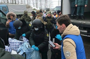 Россия и Украина впервые обменялись письмами и передачами для военнопленных от их семей