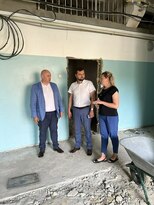 Руководитель МФЦ ЛНР проинспектировал ход ремонта нового здания отделения в Беловодске
