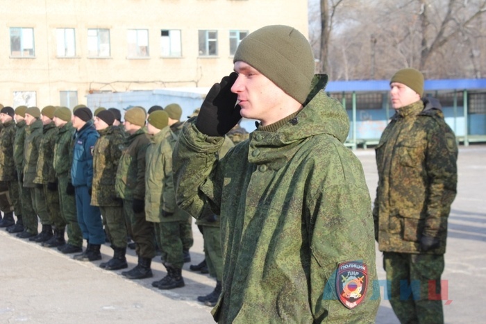 Принятие присяги курсантами училища ЛАВД, Луганск, 20 января 2017 года