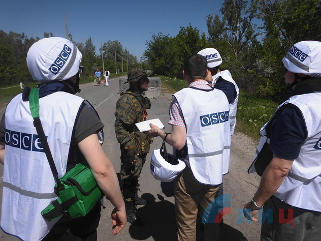 Ситуация на пункте пропуска у Станицы Луганской, 22 мая 2015 года