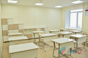 Строители восстановили в Республике 106 школ и 54 детсада - Минстрой РФ