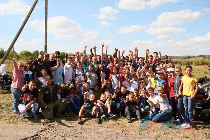 Поездка воспитанников школы-интерната в конно-спортивную школу, Хрящеватое, 8 сентября 2015 года