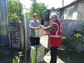 Общество Красного Креста ЛНР доставило гумпомощь жителям Рубежного