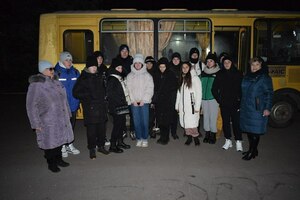 Группа детей из Горского и Золотого отправилась на отдых в подмосковный лагерь "Литвиново"