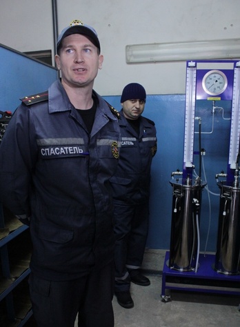 Запуск установки для испытания спецоборудования для МЧС ЛНР, Луганск, 26 октября 2015 года