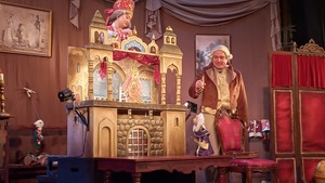 Премьера совместного спектакля театра Образцова и ЛАТК прошла в Луганском театре кукол