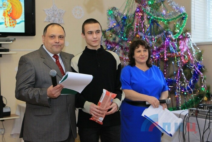 Поздравление с Днем Святого Николая подростков, которые содержатся в учреждении исполнения наказаний, Луганск, 19 декабря 2016 года