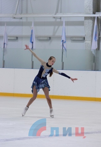 Открытие сезона в "Ледовой арене", Луганск, 27 октября 2015 года