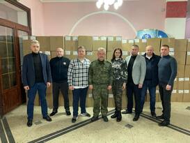 Депутаты Госдумы доставили в Луганск 300 тыс. шприцев для медучреждений