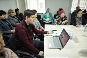 Почти 30 луганчан старше 55 лет обучились цифровой грамотности в рамках проекта СЖД